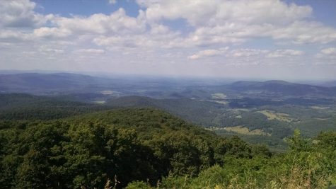 A picturesque view of the Shanandoah Valley in Virginia, just one of the many natural wonders that can be found while camping