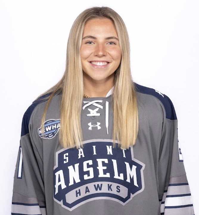 Audrey Jackson is a sophomore forward on the women’s hockey team.
(Courtesy / Jim Stankiewicz) 