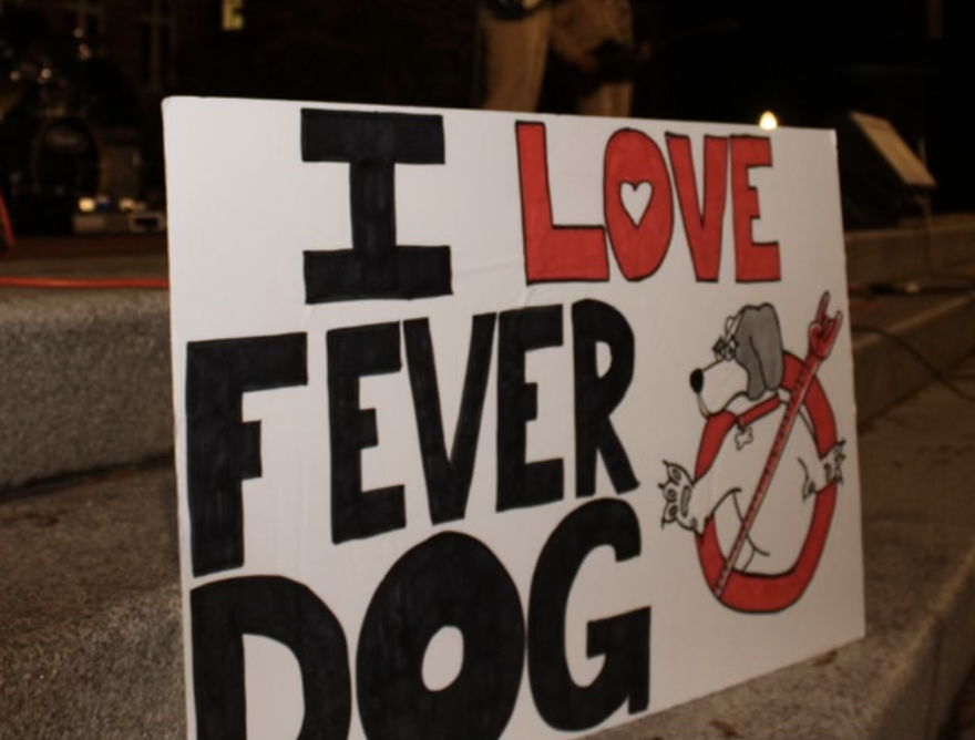 Fever Dog fan poster.