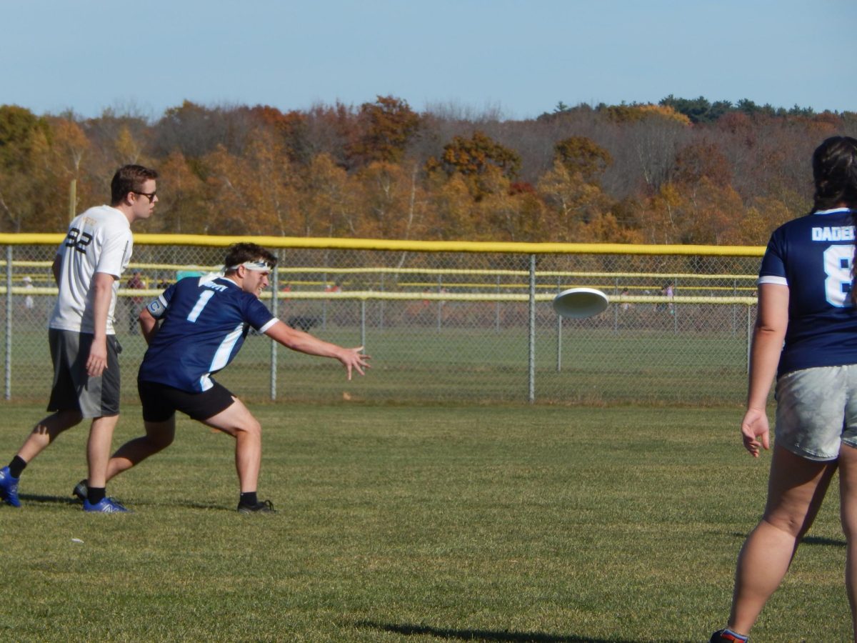 Captain Nick Longo throws a touch down pass in 2024 Lobster Pot Tournament.