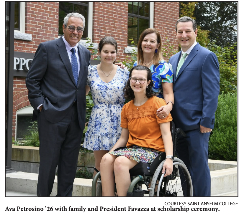 Ava Petrosino ’26, Norwood, MA, resident, describes life as Holmes scholar